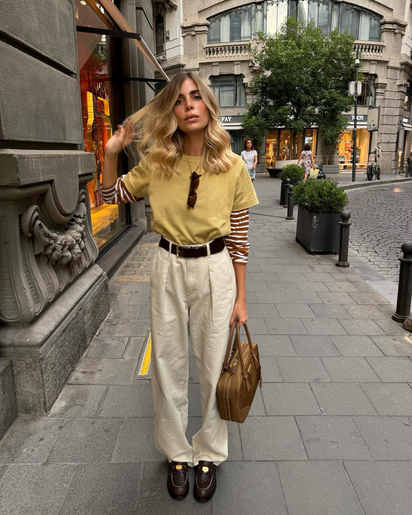 Back to the city (and layering) with @uniqloeurope 👜
#LifeWear
Ad