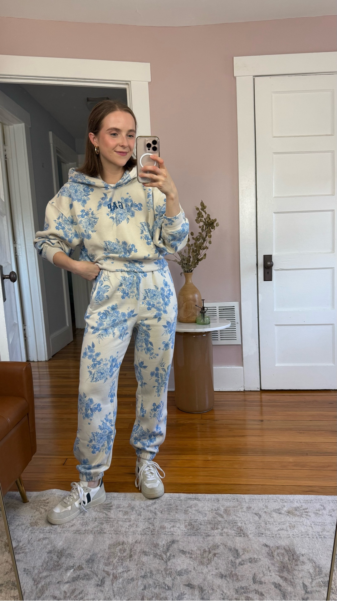 Floral sweat set on sale for $28 w/ code TREAT
wearing xs reg top and joggers 
Vejas 37 

Great travel set 


#LTKSaleAlert #LTKPetite #LTKActive