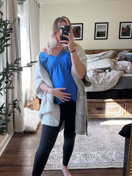 Added some more maternity pants I’ve been wearing nonstop this pregnancy🤍 and everything is tall friendly!