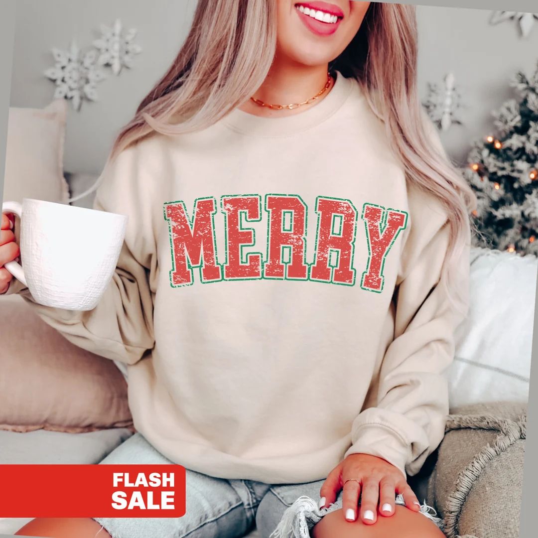 Merry Christmas Sweatshirt, Christmas Shirt for Women, Christmas Crewneck, Holiday Sweater Retro ... | Etsy (US)