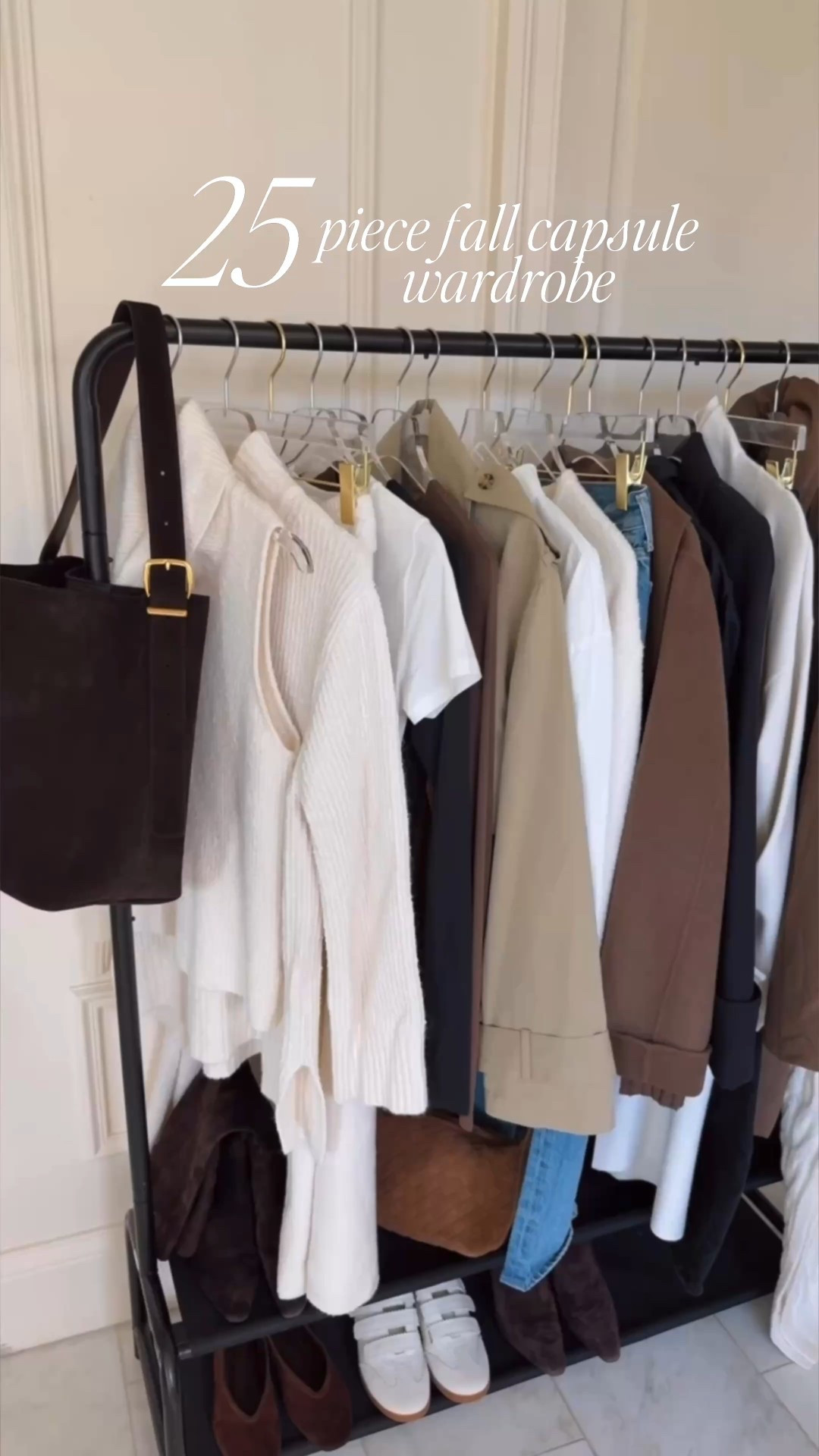 Fall capsule wardrobe- the 25 tried and true pieces to mix and match for all your fall outfits 