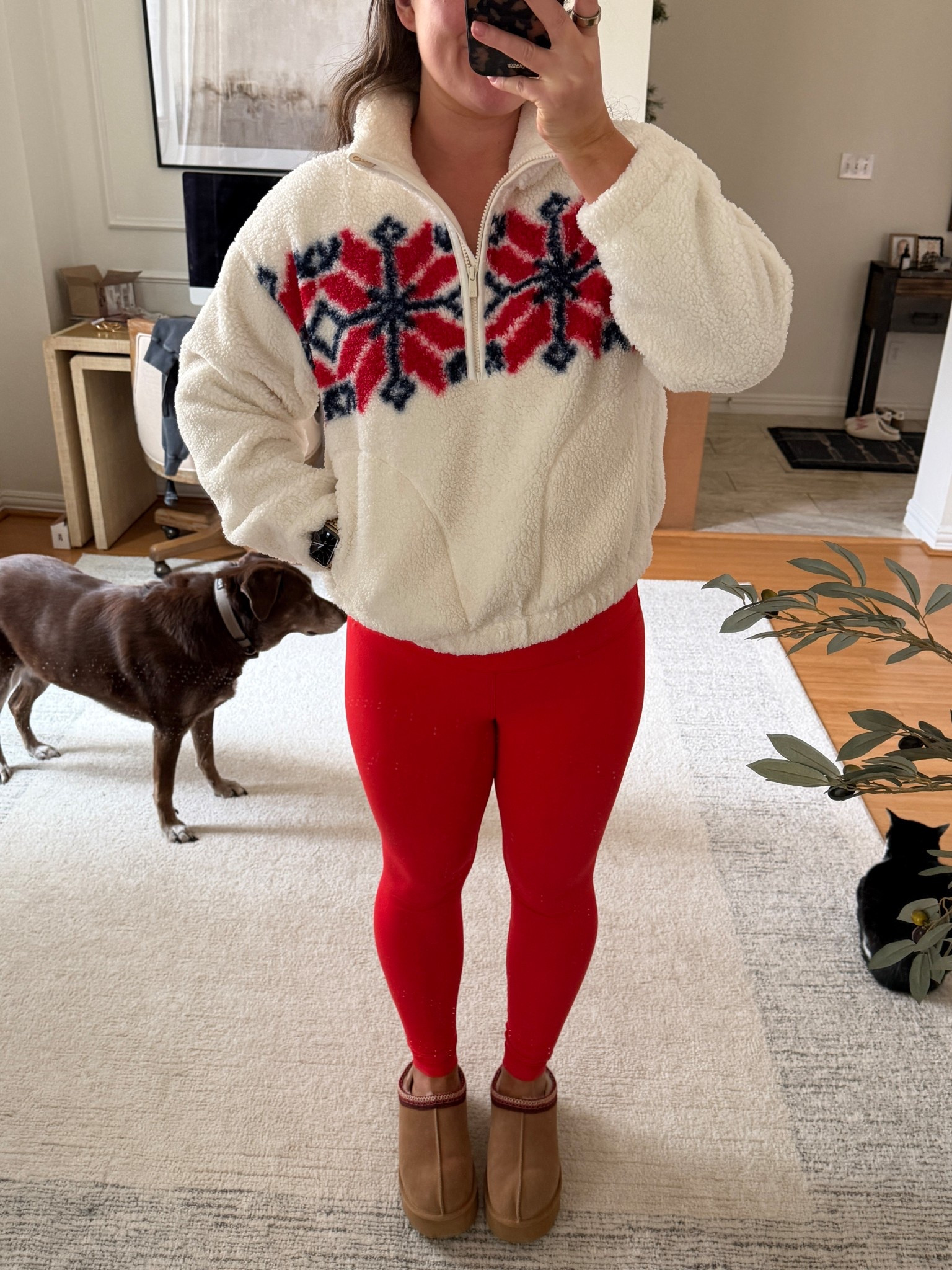 Festive activewear for holiday season! Love this cozy fleece 

#LTKGiftGuide #LTKHoliday