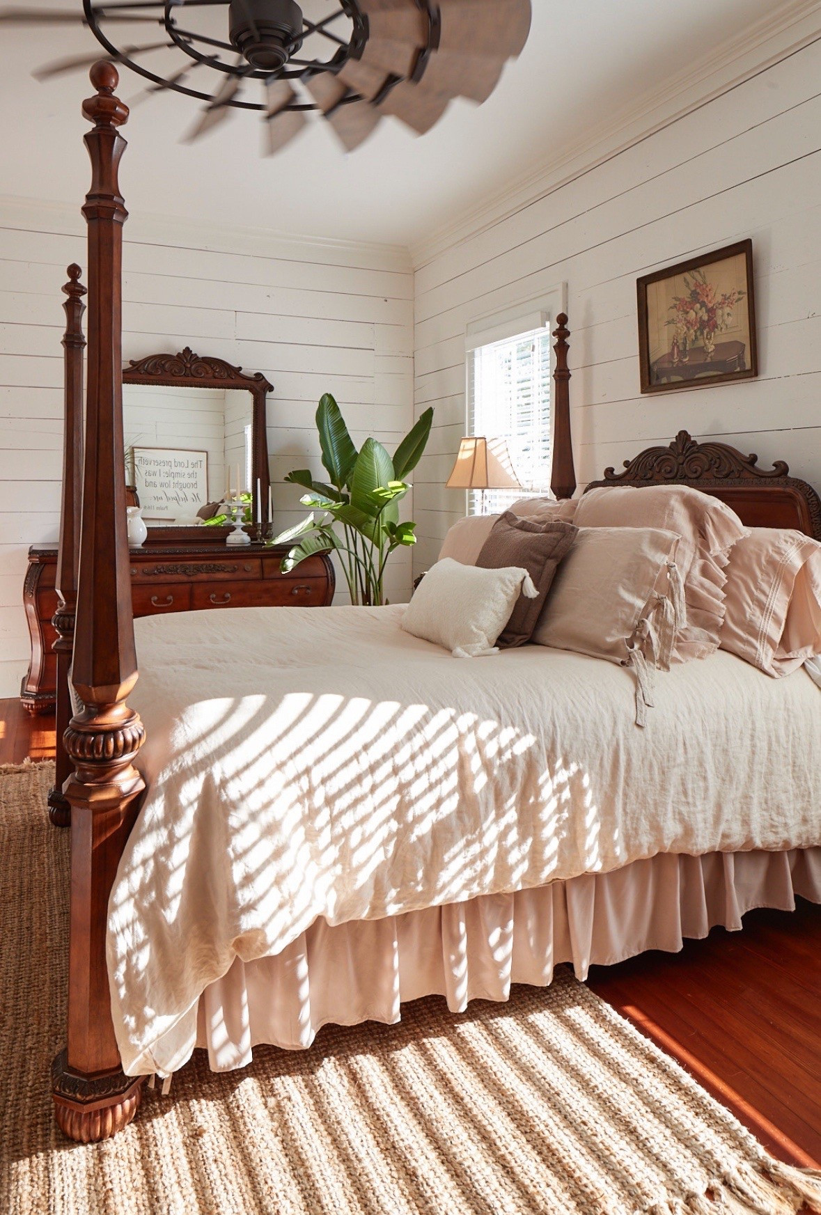 Cozy bedroom inspo!

Home, home decor, bedroom, bedroom decor, bedroom design, neutral bedroom 



#LTKStyleTip #LTKHome #LTKOver40