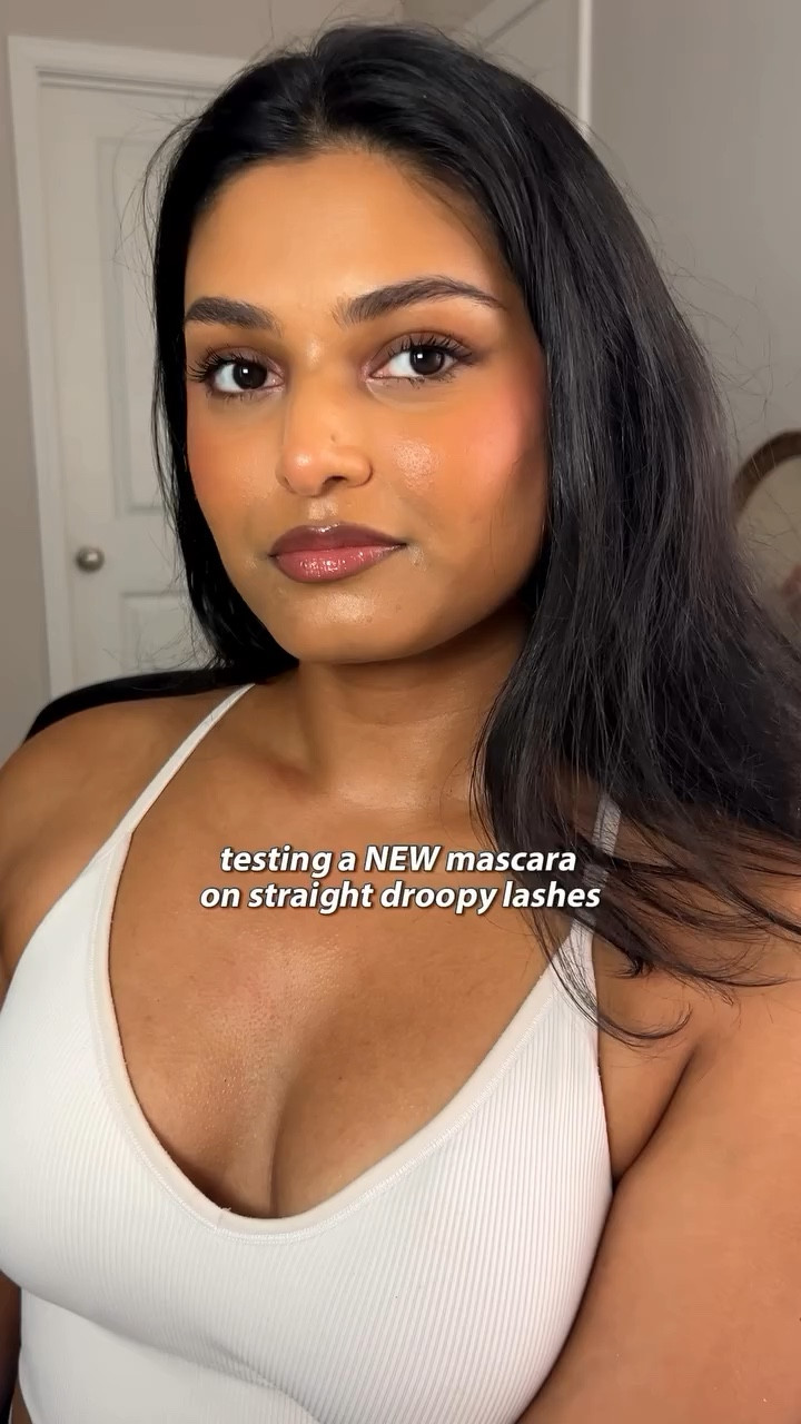 testing the new @kulfi.beauty Badi Lash Mascara on my straight droopy lashes
💗 code: ANEETA

 #browngirlmakeup #brownskinmakeup #grwmmakeup #makeupreview #beautyreview #kulfibesties #prgift #badilash #newmakeup