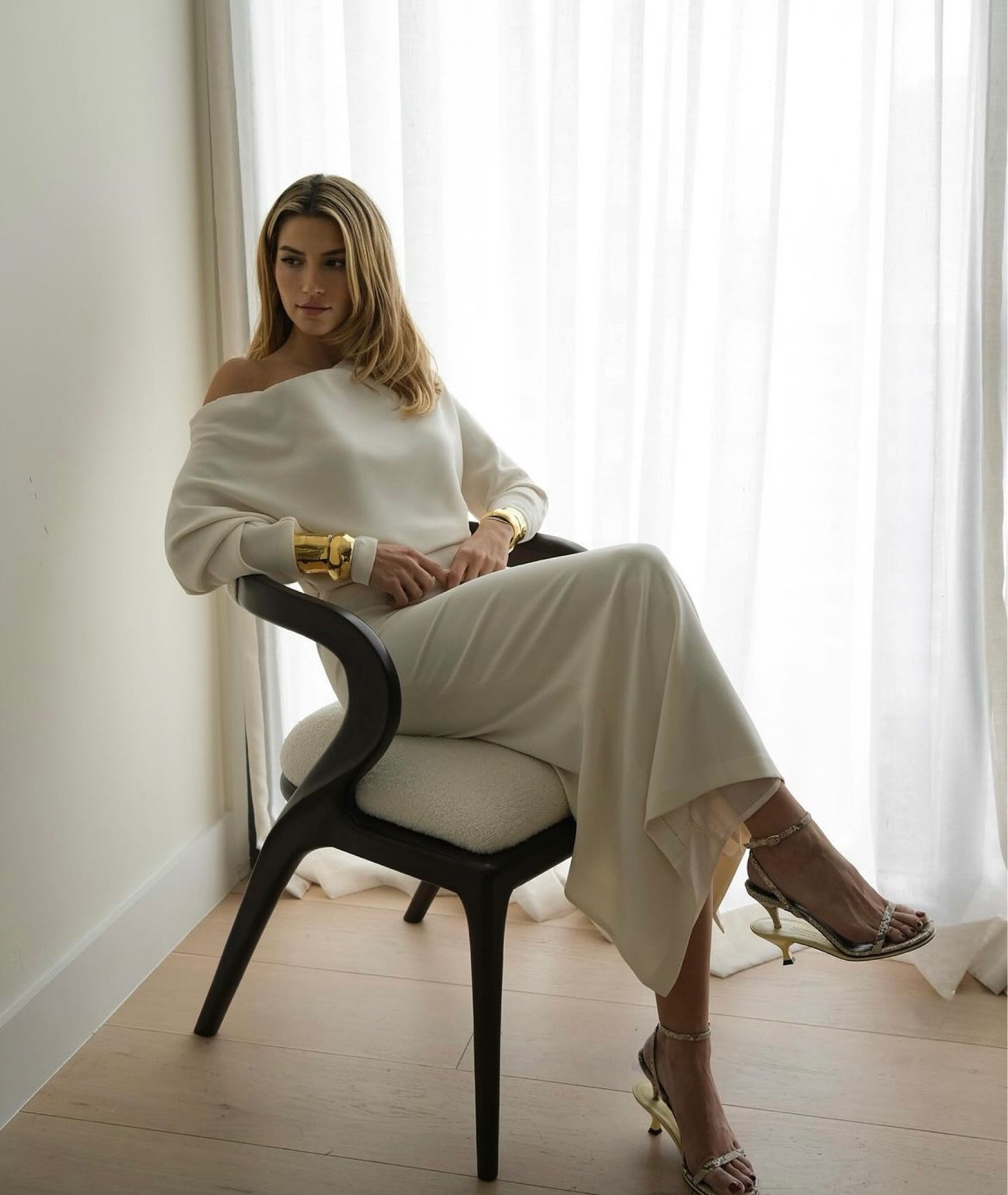 Wearing the new L’Academie x Marianna collection 🤍

#LTKbeauty #LTKstyletip #LTKshoecrush