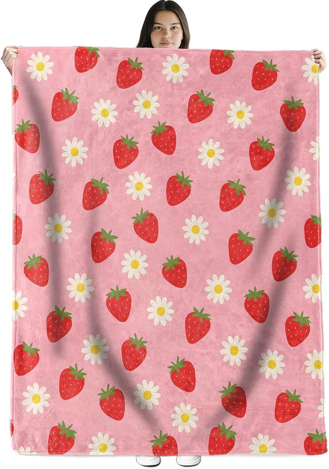 Amazon.com: Wvcxnd Cute Strawberry Daisy Throw Blanket 50" X 60" Flannel Blankets Red Fruit and F... | Amazon (US)