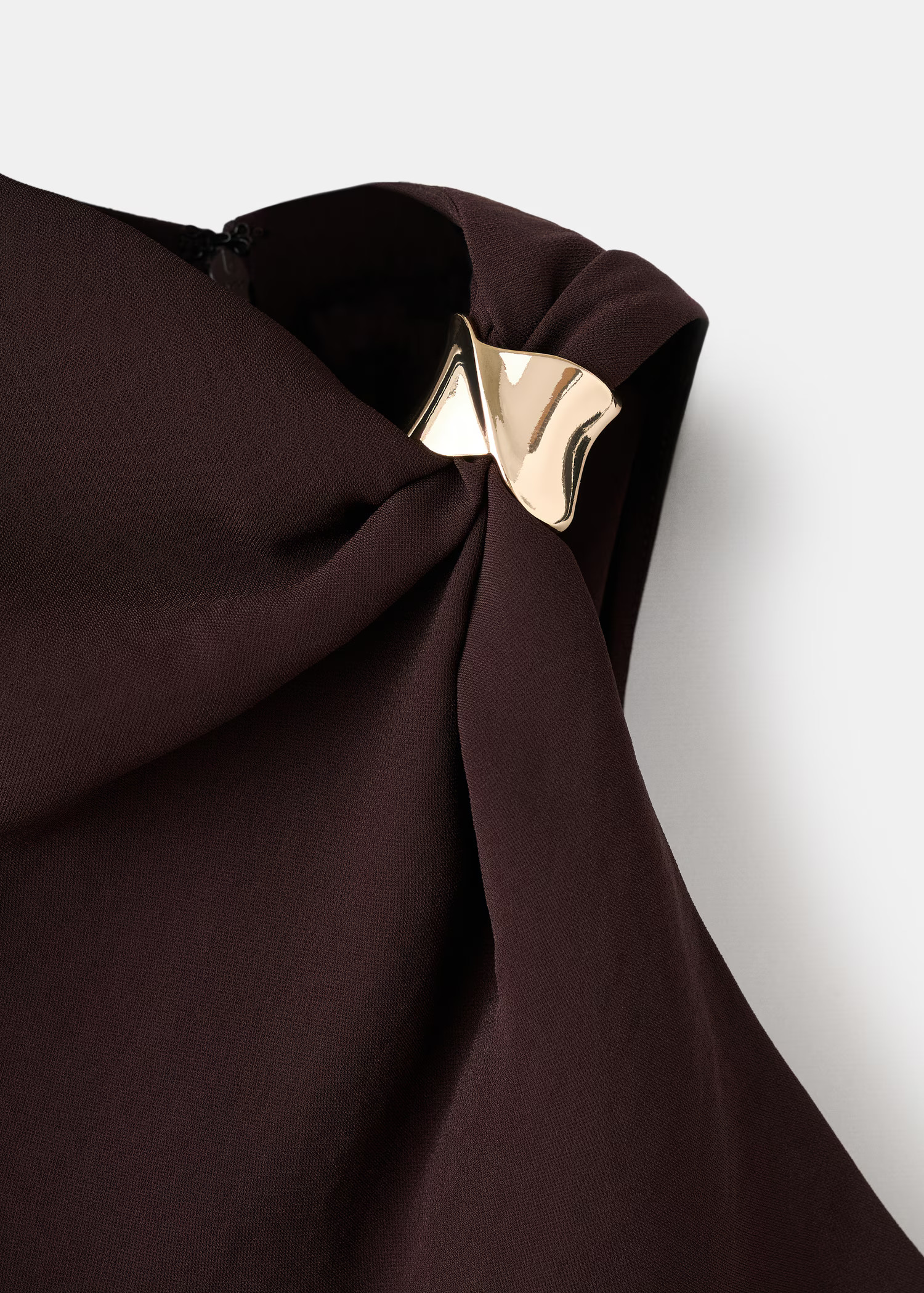 Dress with asymmetrical neck and metallic detail - Women | MANGO United Kingdom | MANGO (UK)