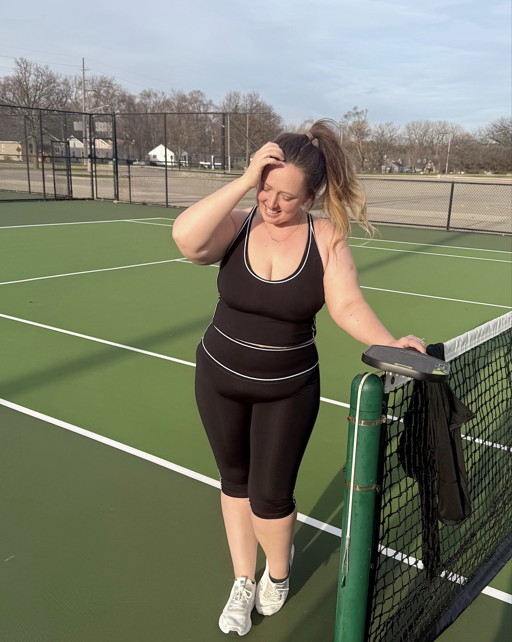 Fabletics athletic outfit, built in bra tank top, all black outfit, Fabletics leggings, summer matching set, fitnesss
Size xxl, size 14-16

#LTKfitnessgoals #LTKootd #LTKMidsize