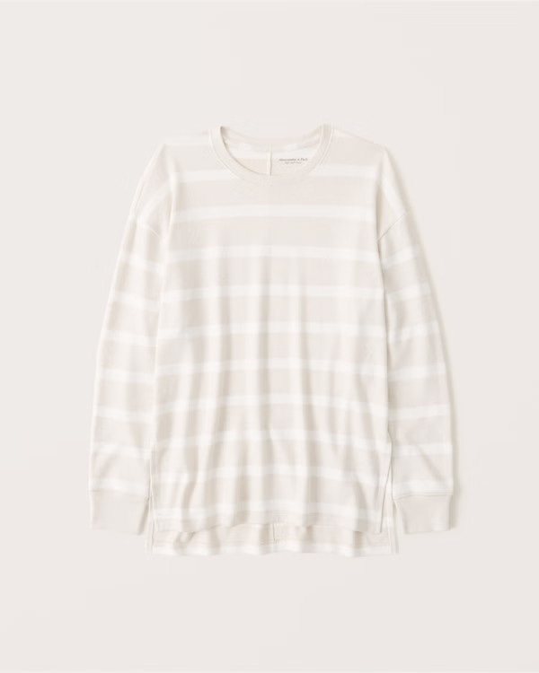 Striped Cozy Long-Sleeve Crewneck Boyfriend Tee | Abercrombie & Fitch (US)
