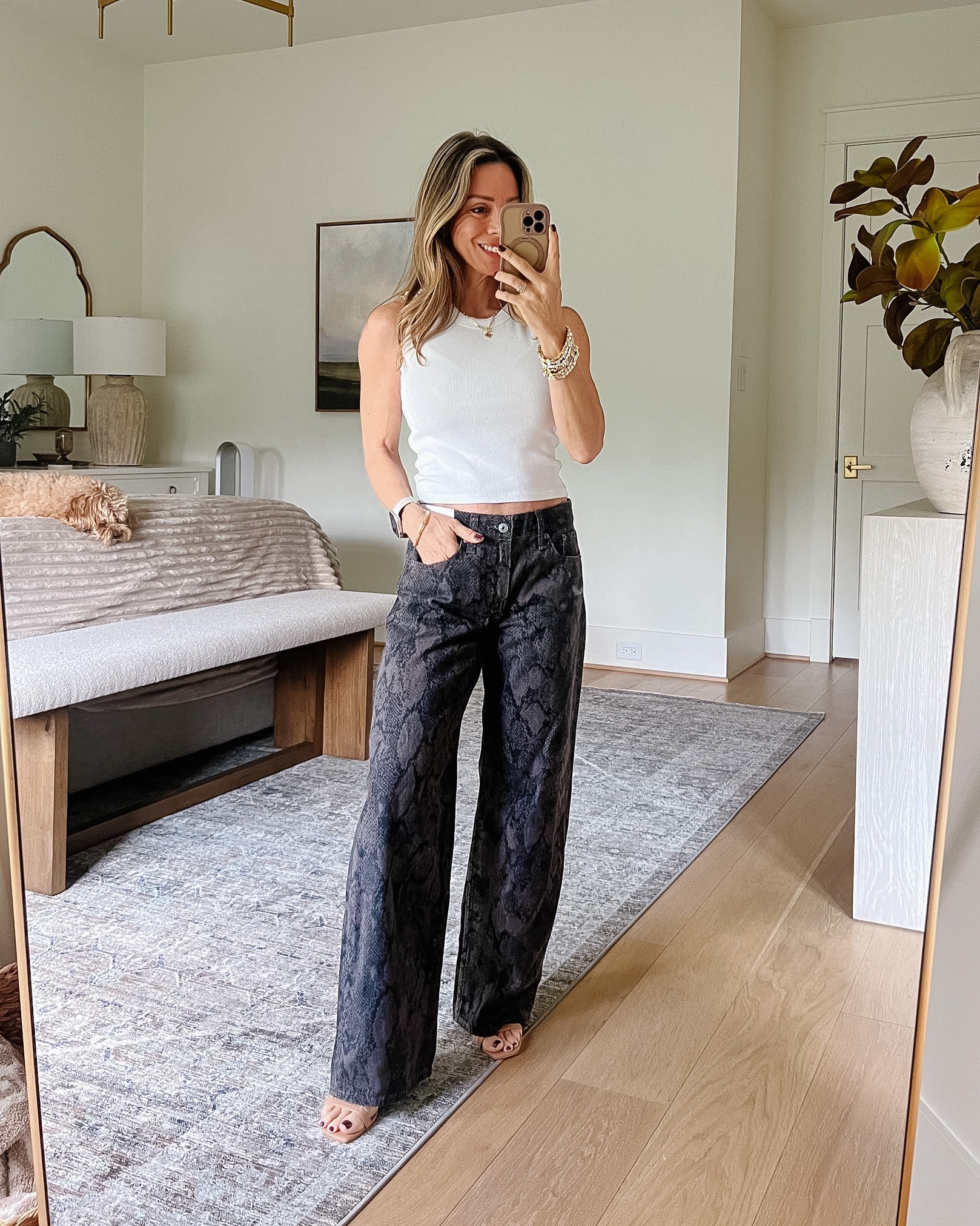 New fall style faves • @abercrombie low ultra loose jeans in snake print 

Top Fit: I’m wearing an XS

Jeans Fit: I’m wearing a 25 Short
