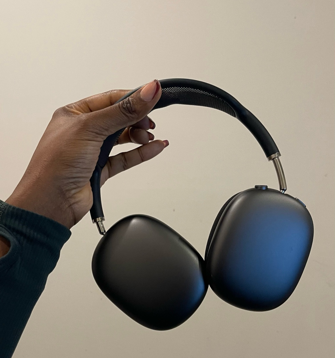 My go-to headphones for gym, travel & working #AirpodsMax in space gray 

#LTKActive #LTKfitness