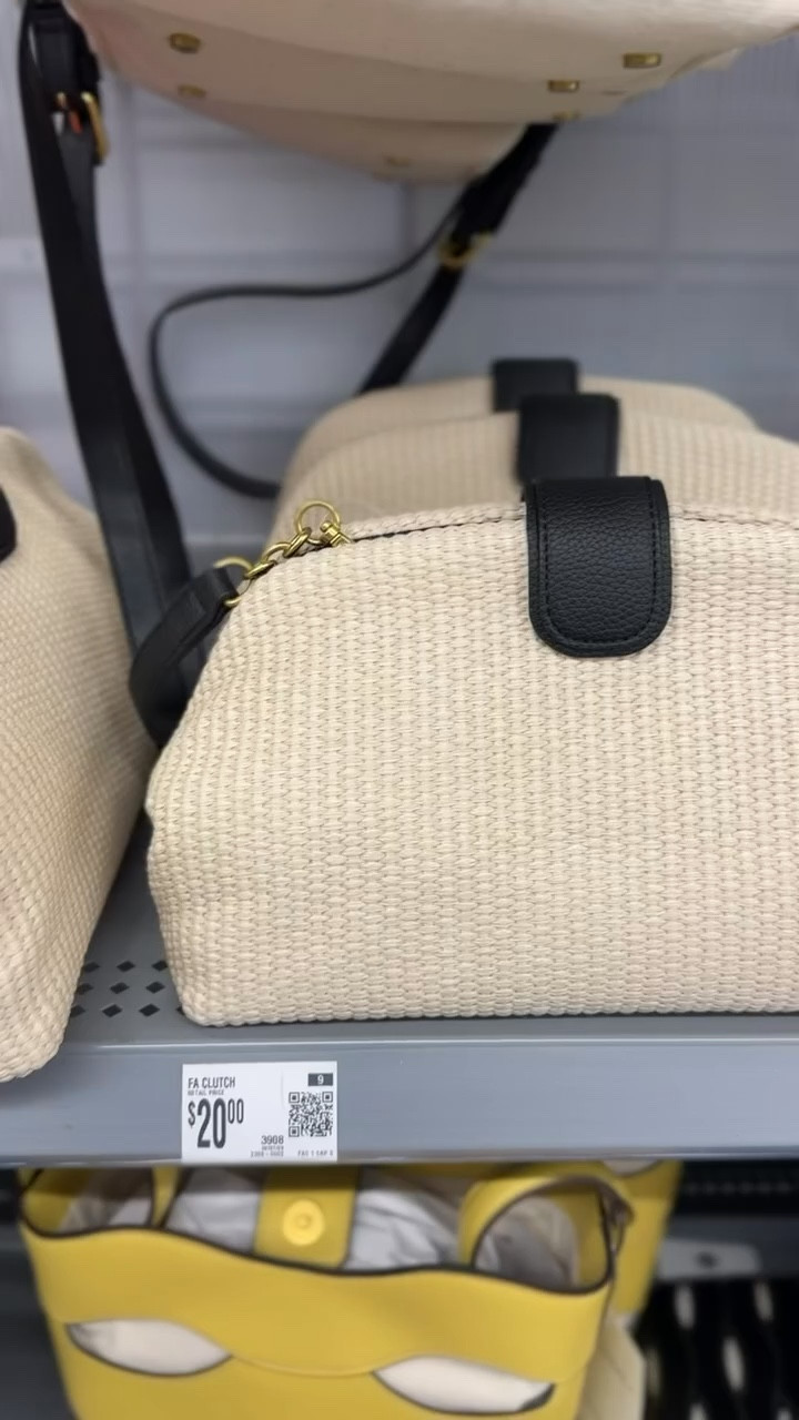 This little woven purse is such a cute find for spring 🤍 It’s the perfect small size to carry the essentials and would look adorable styled with a sundress or any casual outfit. Love the neutral texture and the black detail—it also comes in red and green and is only $20!

#ltkstyle #ltkfinds #springaccessories #pursefinds #affordablefashion #springstyle #bagfinds #casualstyle #outfitaccessories #ltkfashion

#LTKPetite