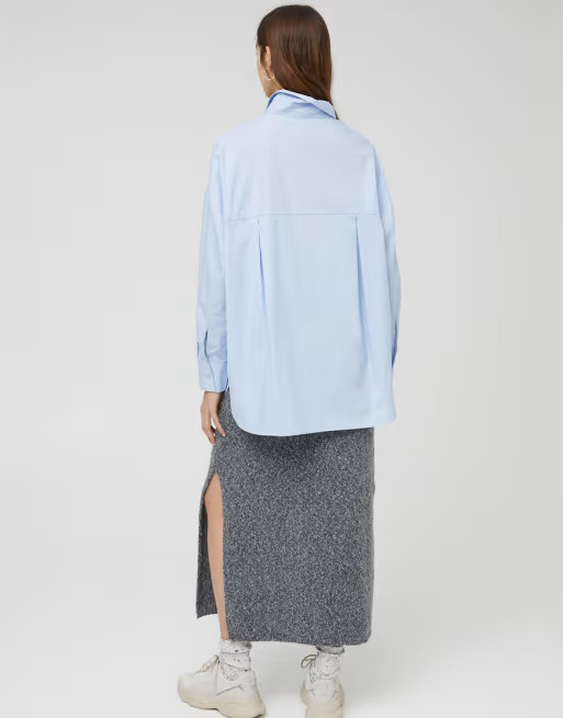 Pull&Bear oversized boyfriend poplin shirt in blue | ASOS (Global)