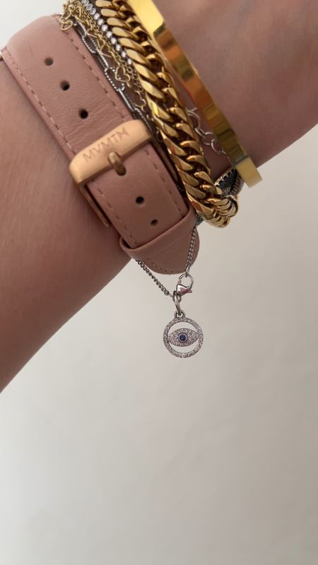 focus in on the watch charm 🧿 gorgeous gift idea! 

unique gifts, unique gift idea, watch charm 

#LTKVideo #LTKGiftGuide