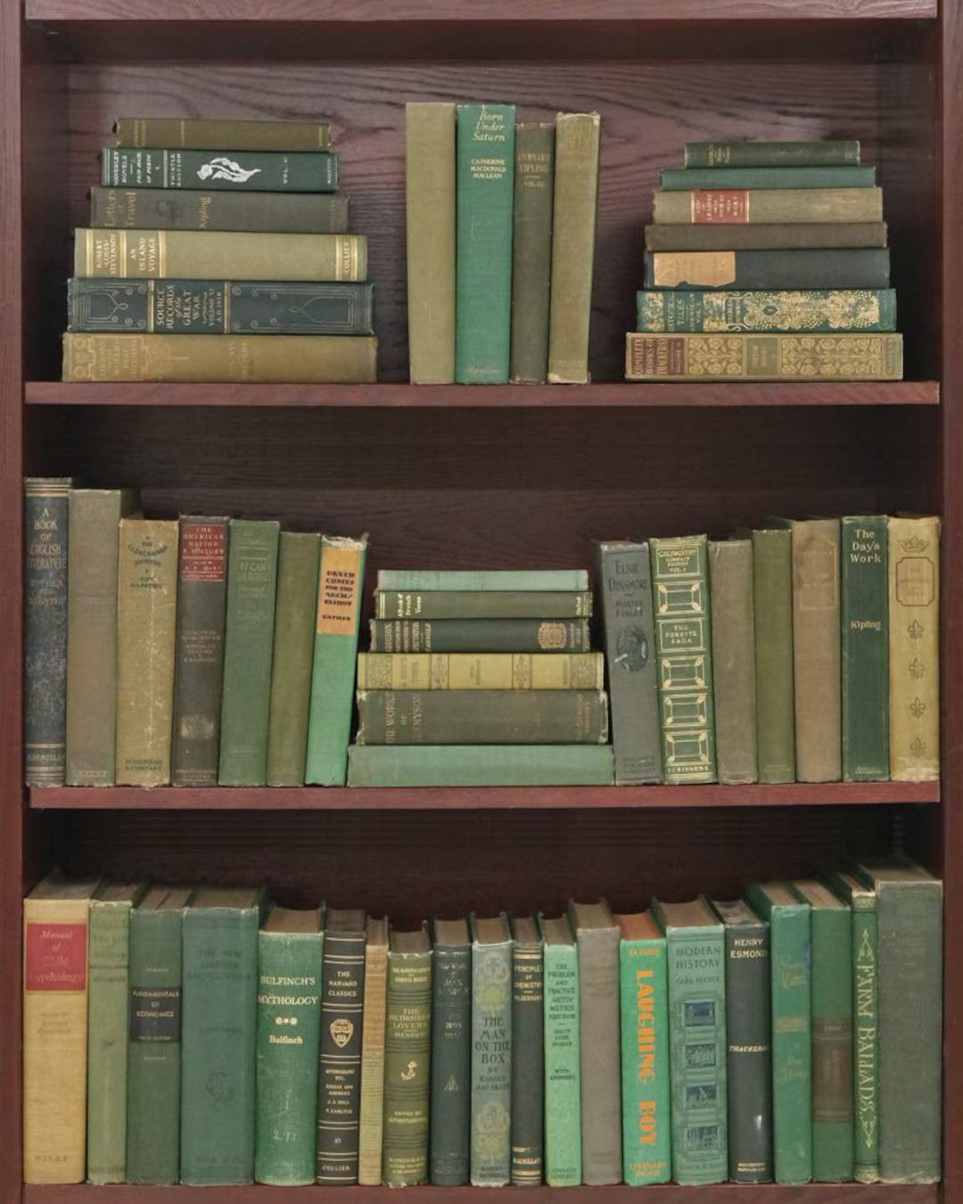 Green Vintage Old Books // Bundle of 10 // Job Lot // Decoration // Interior Design // Display //... | Etsy (UK)