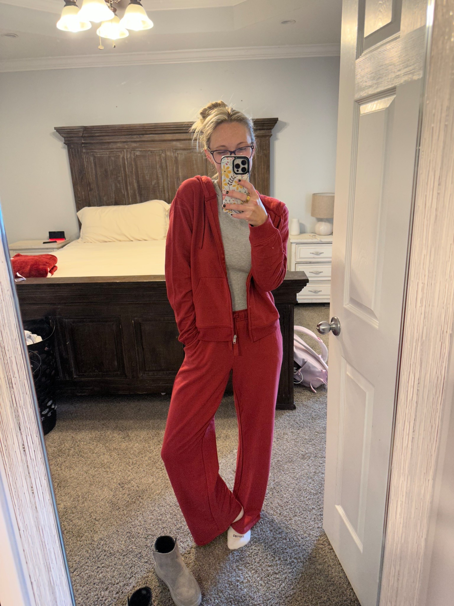 This set is SO cozy. & honestly it’s so hard to find pants that are long enough. Here they are!! 

#LTKmomlife #LTKHoliday #LTKCyberWeek