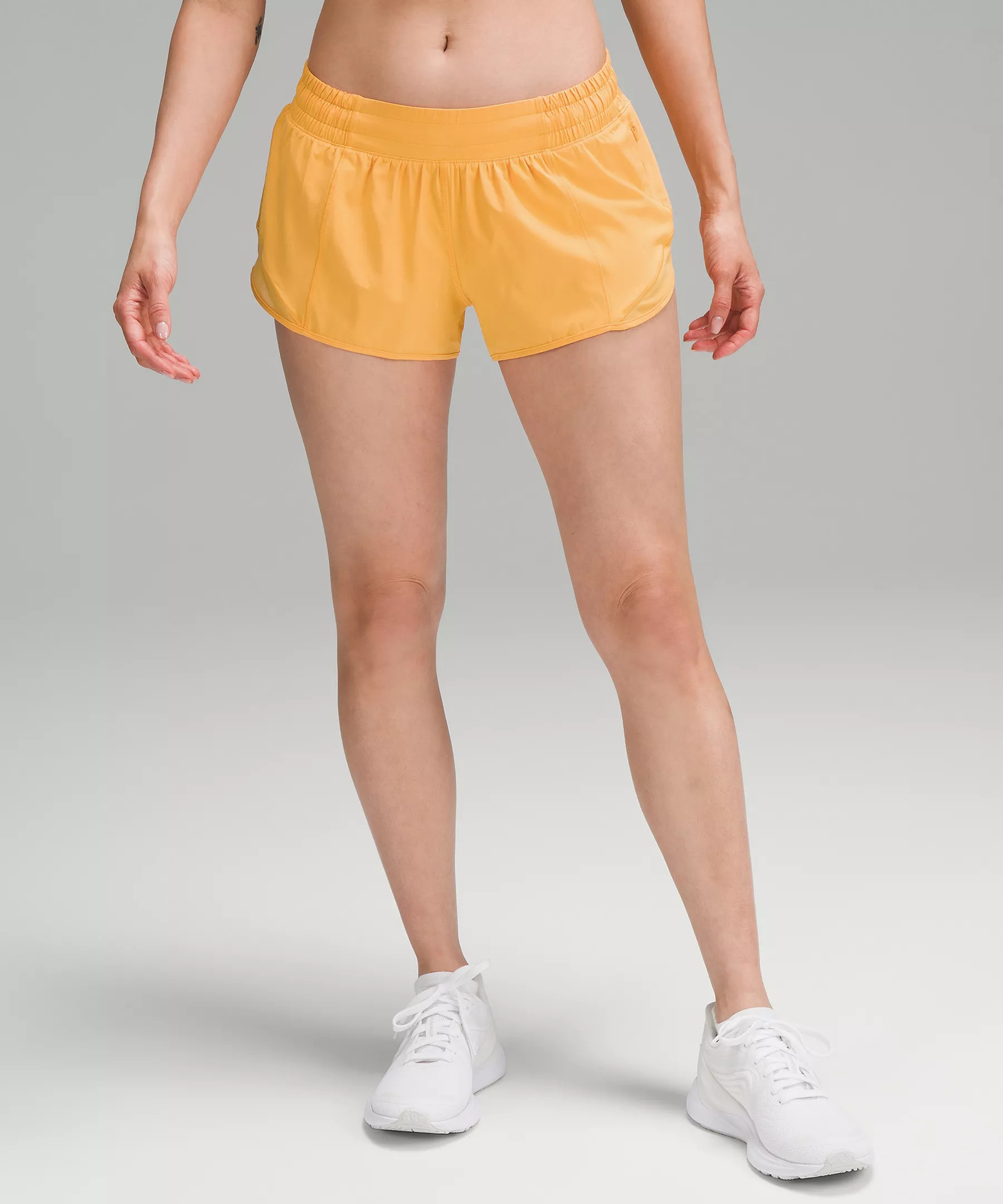 Hotty Hot Low-Rise Lined Short 2.5" | Lululemon (US)