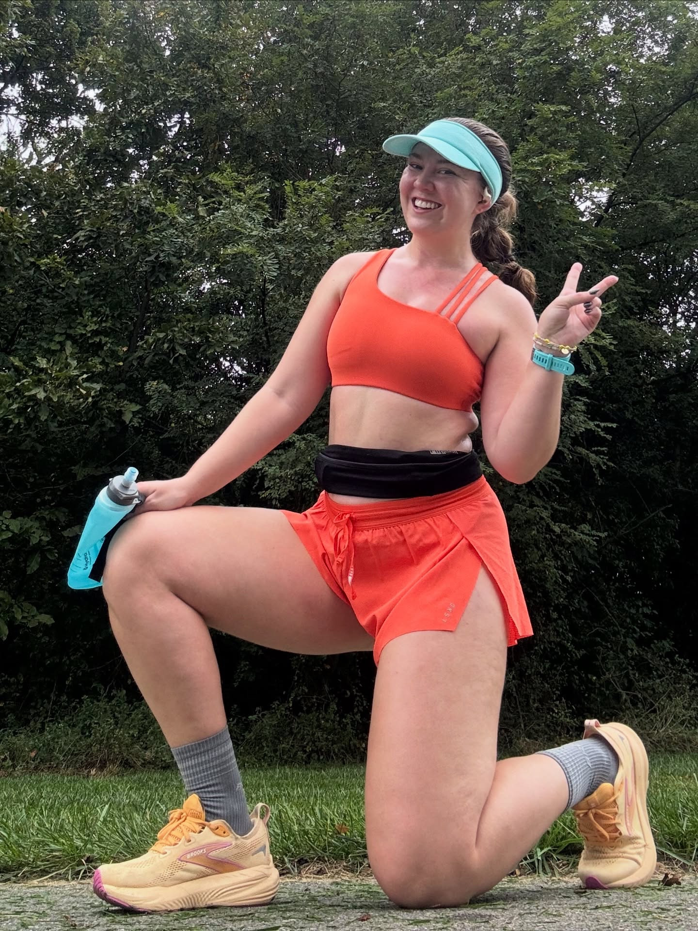 PEAK WEEK VIBES✨🏔️ six easy miles with strides this AM and guys my legs felt heavy on this one 🫣 spent my run reflecting on how far I’ve come in my training 😭 I’m definitely getting faster, but my mentality is in such a better place compared to when I trained for my first two marathons. Honestly just eager to keep growing and learning and having fun 🥳 happy peak week everyone! 

Training for the Marine Corps Marathon @marinecorpsmarathon #raceambassador #runwiththemarines #MCMdiplomat