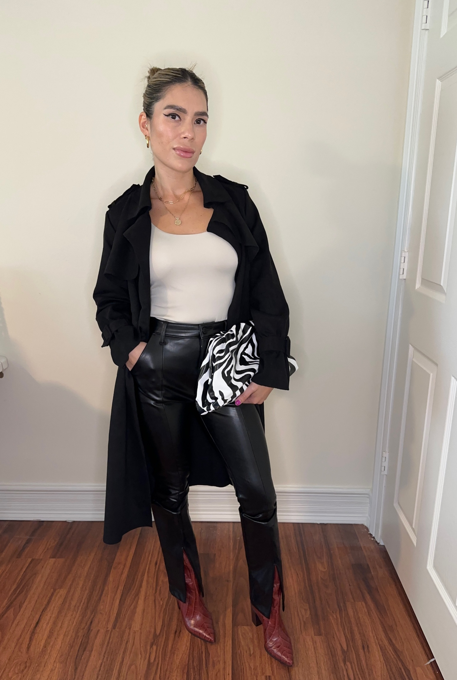 Fall fashion with red boots

#LTKshoecrush #LTKstyletip #LTKSeasonal