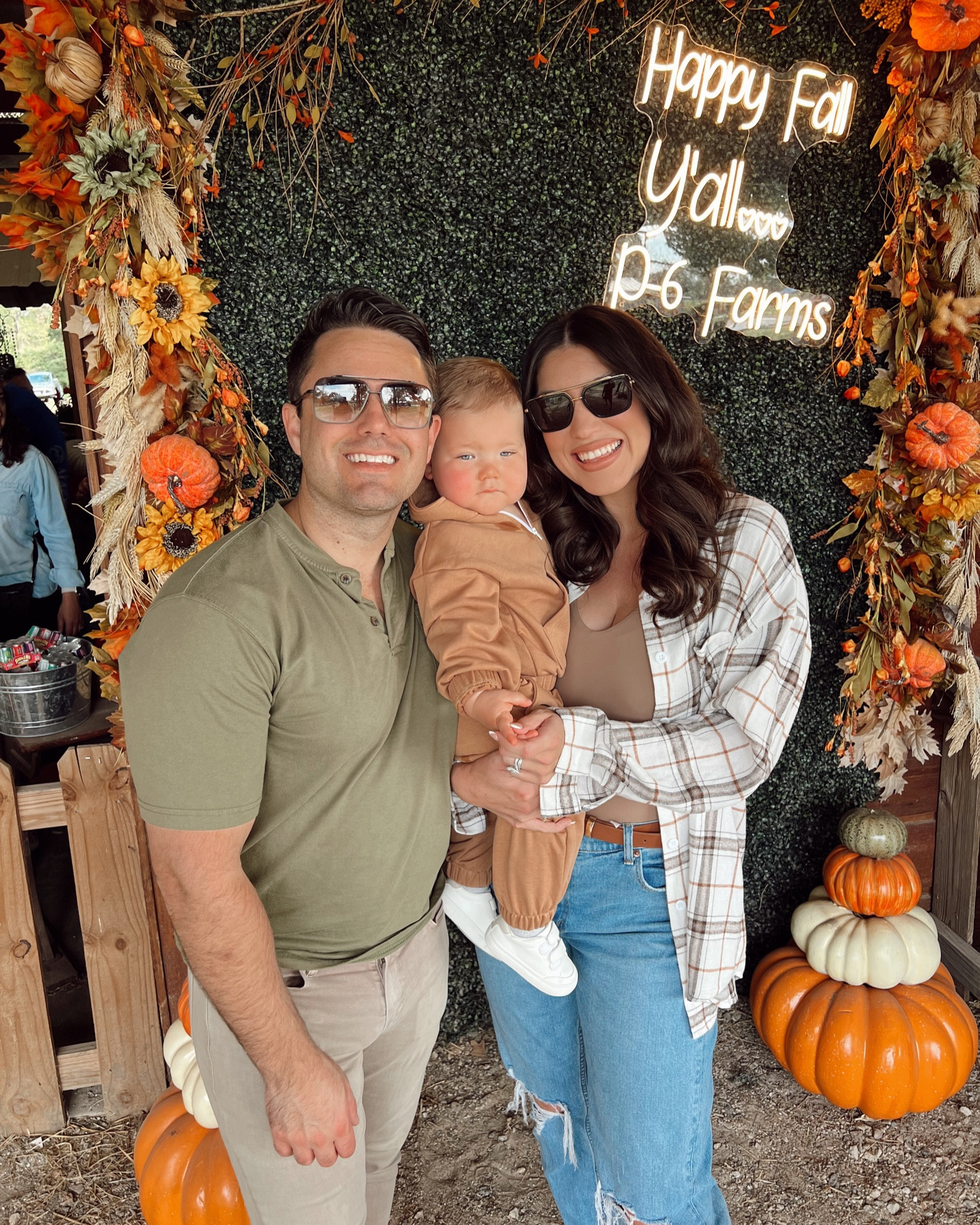 Linked our pumpkin patch outfits🎃🤍

Fall fashion, mom style, baby outfit, husband outfit, flannel

#LTKSeasonal #LTKbaby #LTKfamily