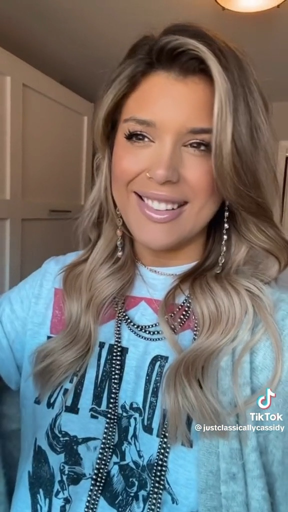 Heading home after a fun filled week of family and friends 🤍
Outfit Details-
Cardigan and Tee- Mindy Maes - code CASSIDY15 
Jeans- Free People 
Jewelry- Goldie Lew 
Shoes- Free Birds 
Bag- Vintage Boho Bags 

#LTKstyletip #LTKshoecrush #LTKFind