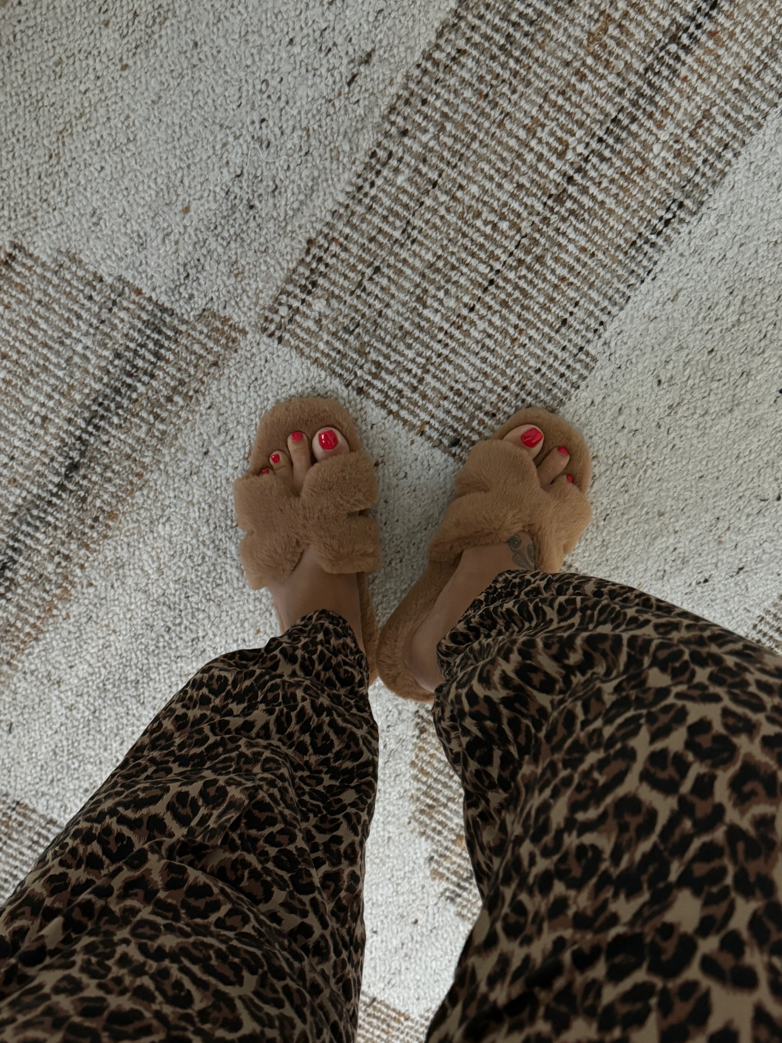 Cozy gift ideas 
Pj pants size L 


#LTKGiftGuide #LTKFindsUnder50 #LTKMidsize