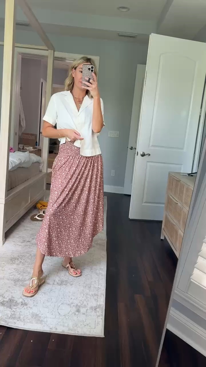 Such a fun maxi skirt for summer! Fits tts! 

#LTKSummerEdit #LTKFindsUnder50 #LTKStyleTip