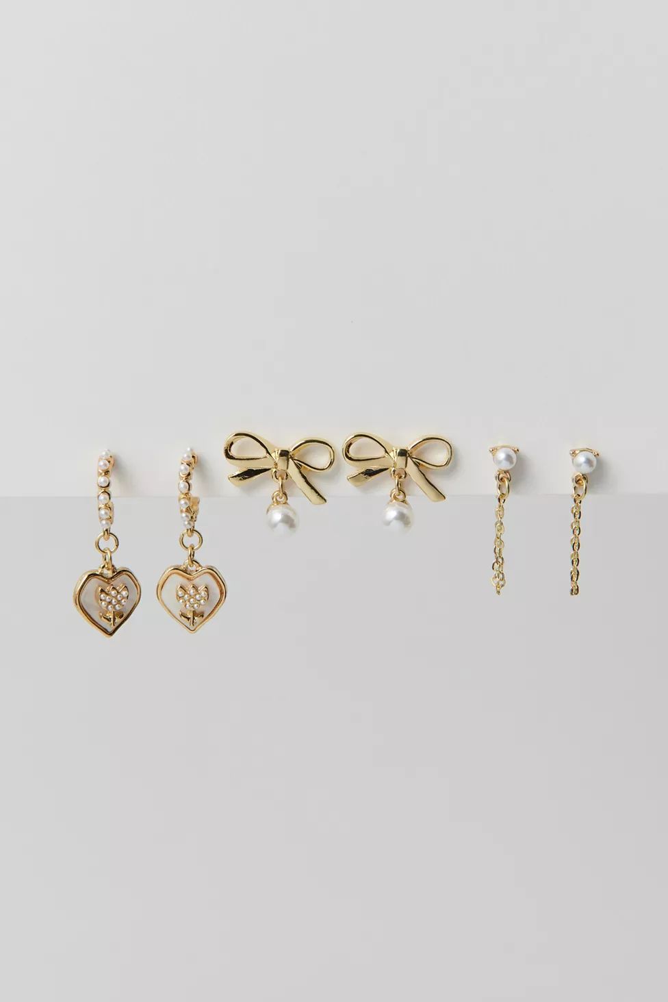 Delicate Pearl Heart Post & Hoop Earring Set | Urban Outfitters (US and RoW)