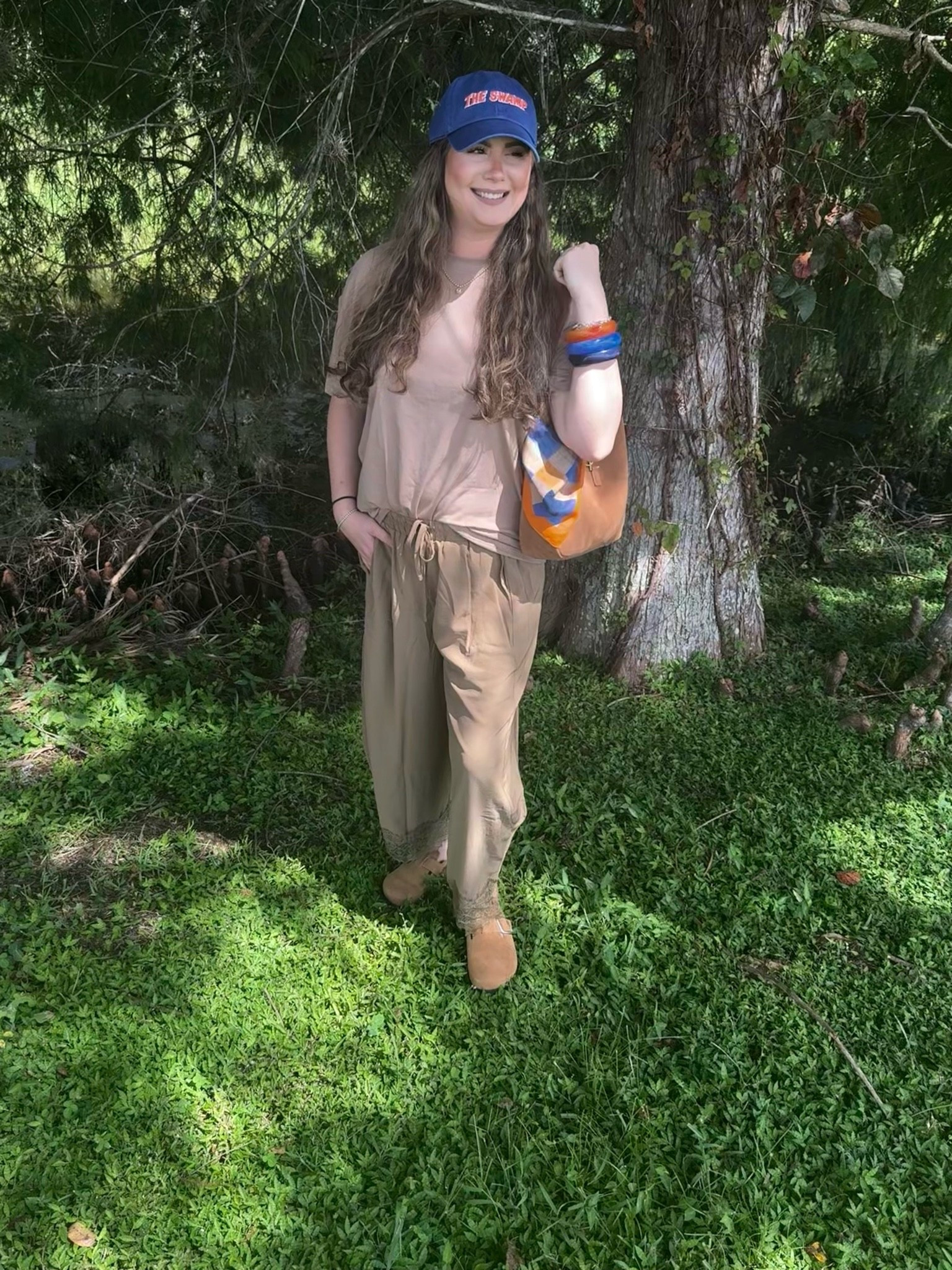 Love that college football is in the fall so I can mix my two favorite styles: gameday 🤝🏻 fall fashion 🍂🧢🤎🧡💙


Gameday style / gameday look / Amazon style / Amazon fashion / Amazon look / Amazon fit / flowy pants / barrel pants / basic tshirt / neutrals / colorful accessories / suede bucket bag / suede Ysl bag / Ysl bucket bag / plaid scarf / bangles

#LTKSeasonal #LTKdayinmylife #LTKootd