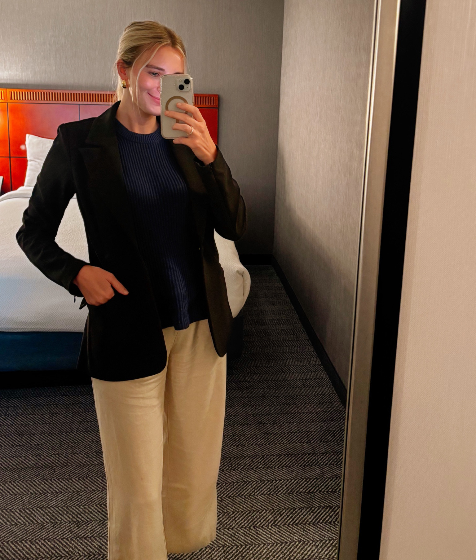 The perfect work trip outfit! I absolutely love this blazer: I normally have to size up but this fit TTS!! 

#LTKSaleAlert #LTKStyleTip #LTKWorkwear