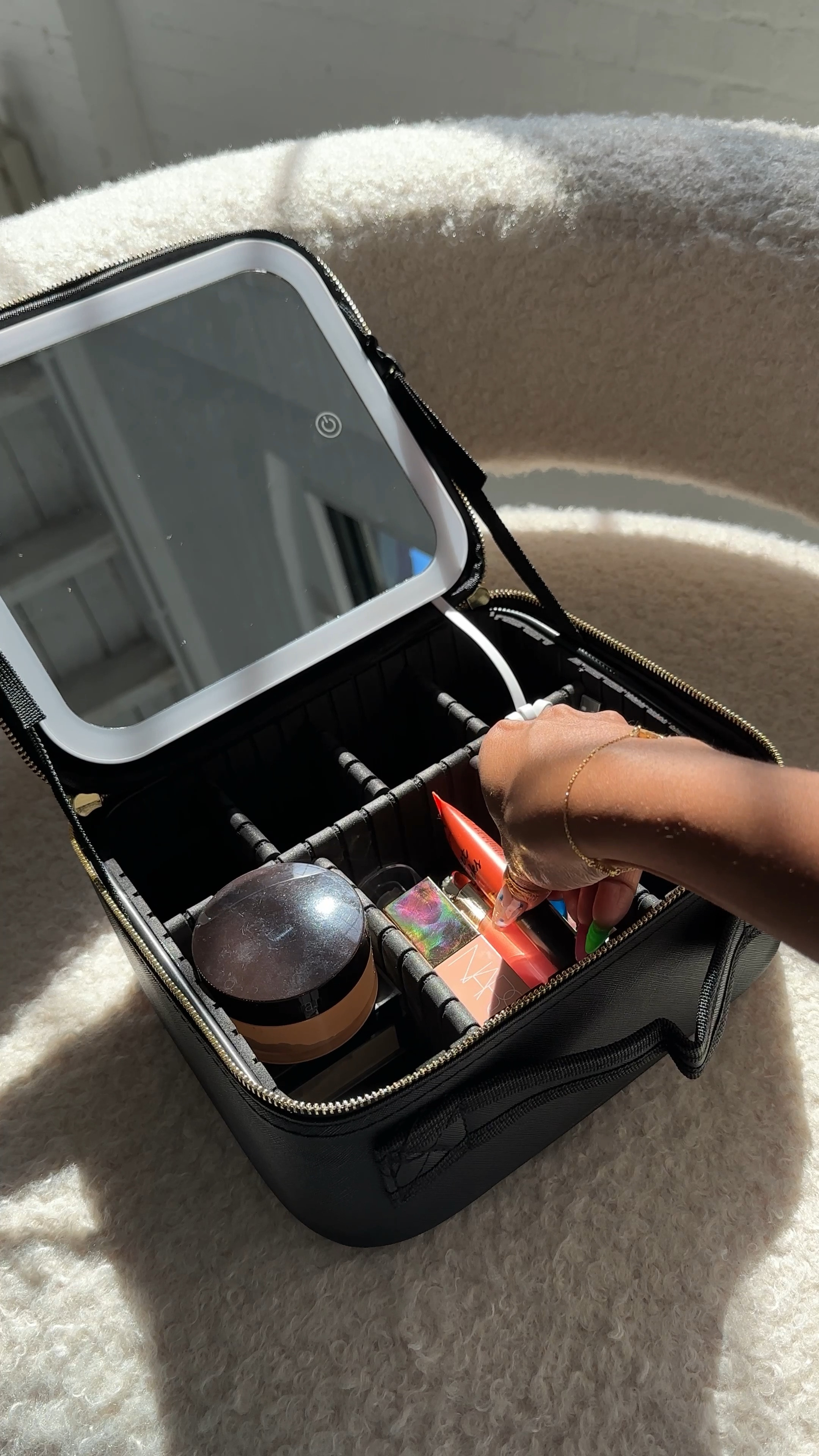 My new favorite makeup bag! 

#LTKGiftGuide #LTKfindsunder50 #LTKitbag