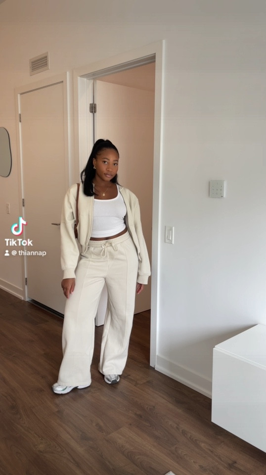 Fall Outfit Inspo 

#LTKFallSale #LTKStyleTip #LTKSeasonal