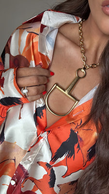 Horsebit Necklace with Chain in Gold | Glitzy Bella