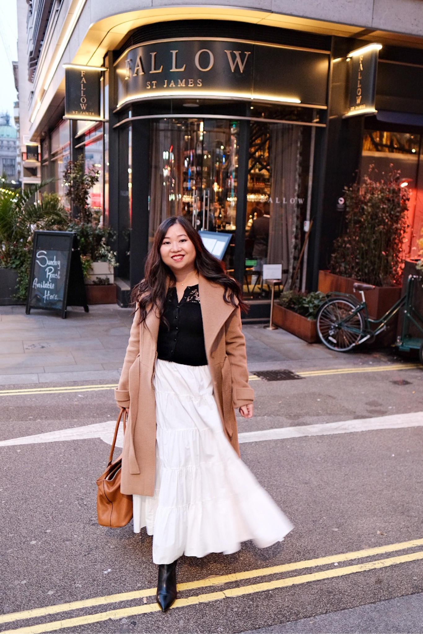 A cozy neutral autumn outfit

#LTKstyletip #LTKSeasonal #LTKeurope