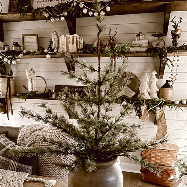 Simple Pine With Burlap Base | Antique Farm House
