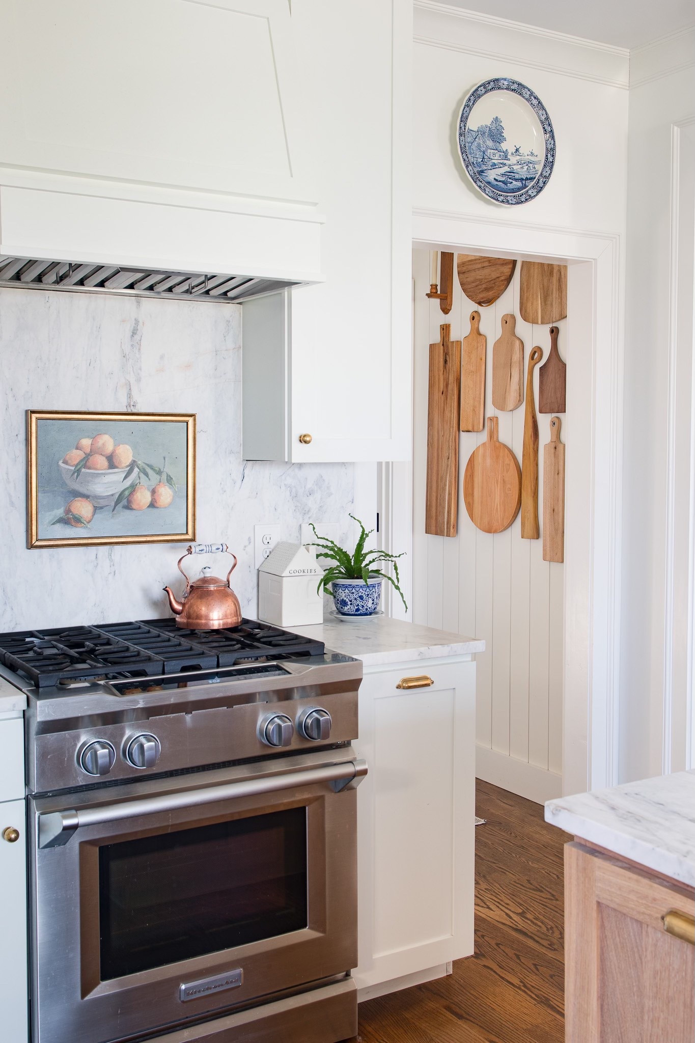 Wood cutting board gallery wall in kitchen 

#LTKSeasonal #LTKHome #LTKSummerEdit