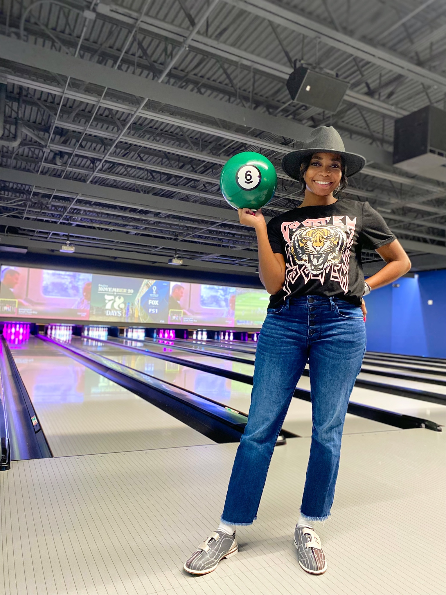 I love this graphic tee from Amazon. This tee paired with cropped jeans turned out to be the perfect bowling outfit for date night  