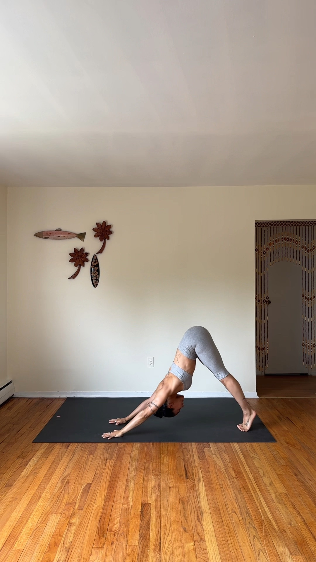 Beyond Yoga matching set - Silver Mist



matching set, yoga outfit, pilates, travel outfit

#LTKActive #LTKFindsUnder100 #LTKStyleTip