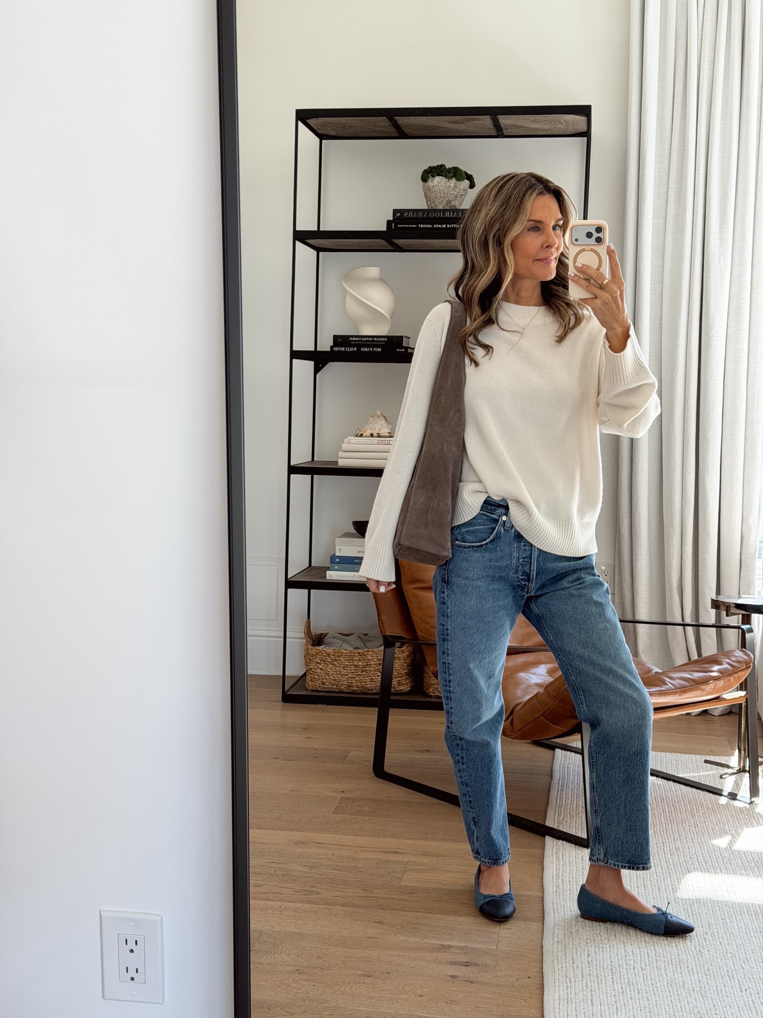 -Jeans size down 1 size, I’m 5’6” (I’m wearing my true size, washed in hot to shrink, rather I sized down) 
—Linking the LEVI as alternate! Similar fit. 
-a favorite sweater sz S
-Flats, wearing true size, if in-between, sz Down. 
-Suede bag several colors available 

#LTKgrwm #LTKootd #LTKOver40