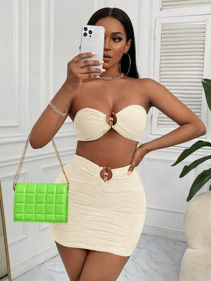 SHEIN SXY Women's 2pcs Set Of Circular Ring Pleated Backless Top And Textured Loose Fashionable C... | SHEIN