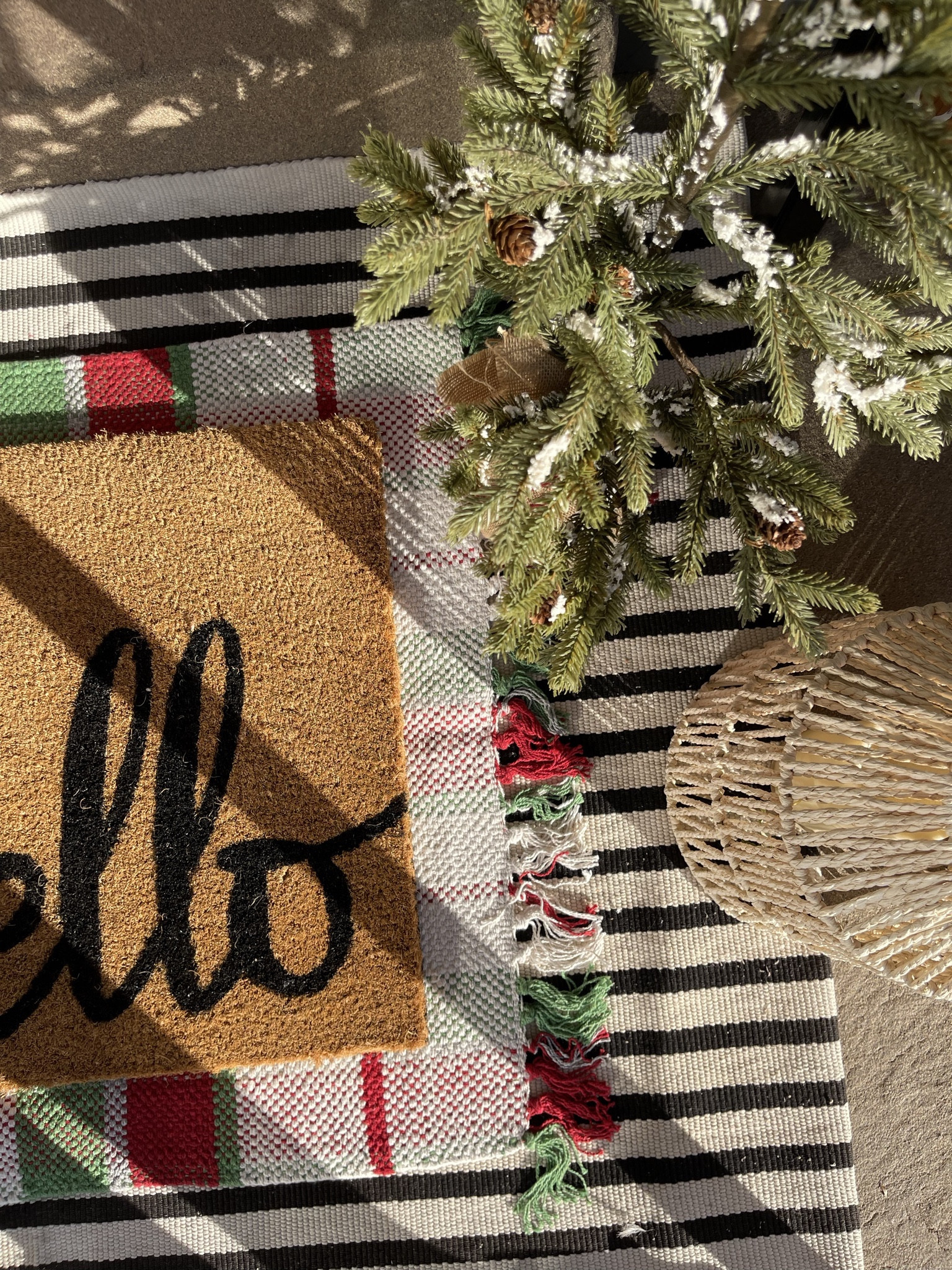 👉🏼 Swipe for more detail shots and the full reveal 🙌🏼 Not all tiny awkward places have to stay dull. Decorating this small front porch to make it more of a statement was so much fun!❤️🌲 #ltkdecor #ltkchristmas

#LTKHoliday 

#LTKSeasonal #LTKhome