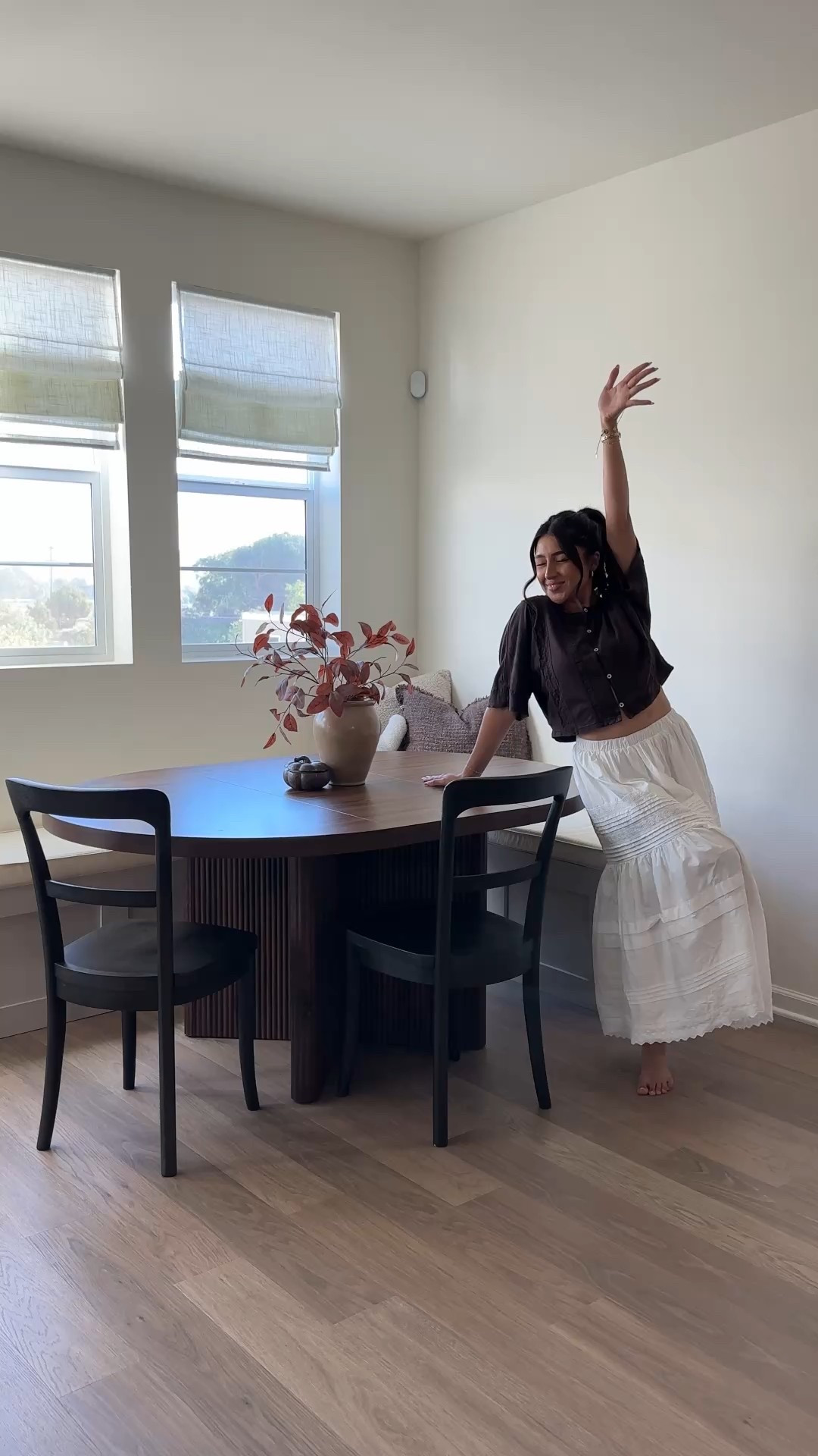 My dream dining nook 🏡💗🥹

#LTKHome #LTKFindsUnder100 #LTKSeasonal
