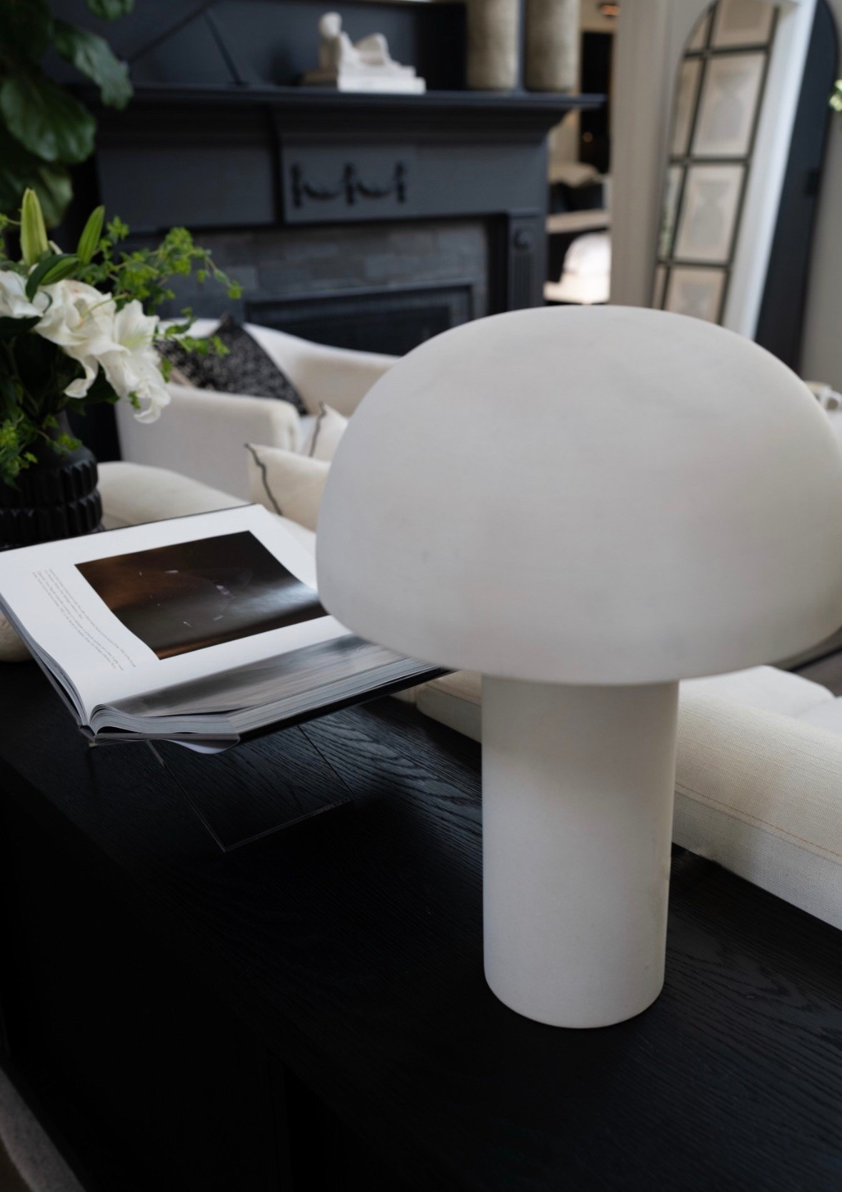 This lamp!! It’s so yummy and absolutely perfect for Spring!



#LTKHome #LTKSeasonal #LTKstorytime