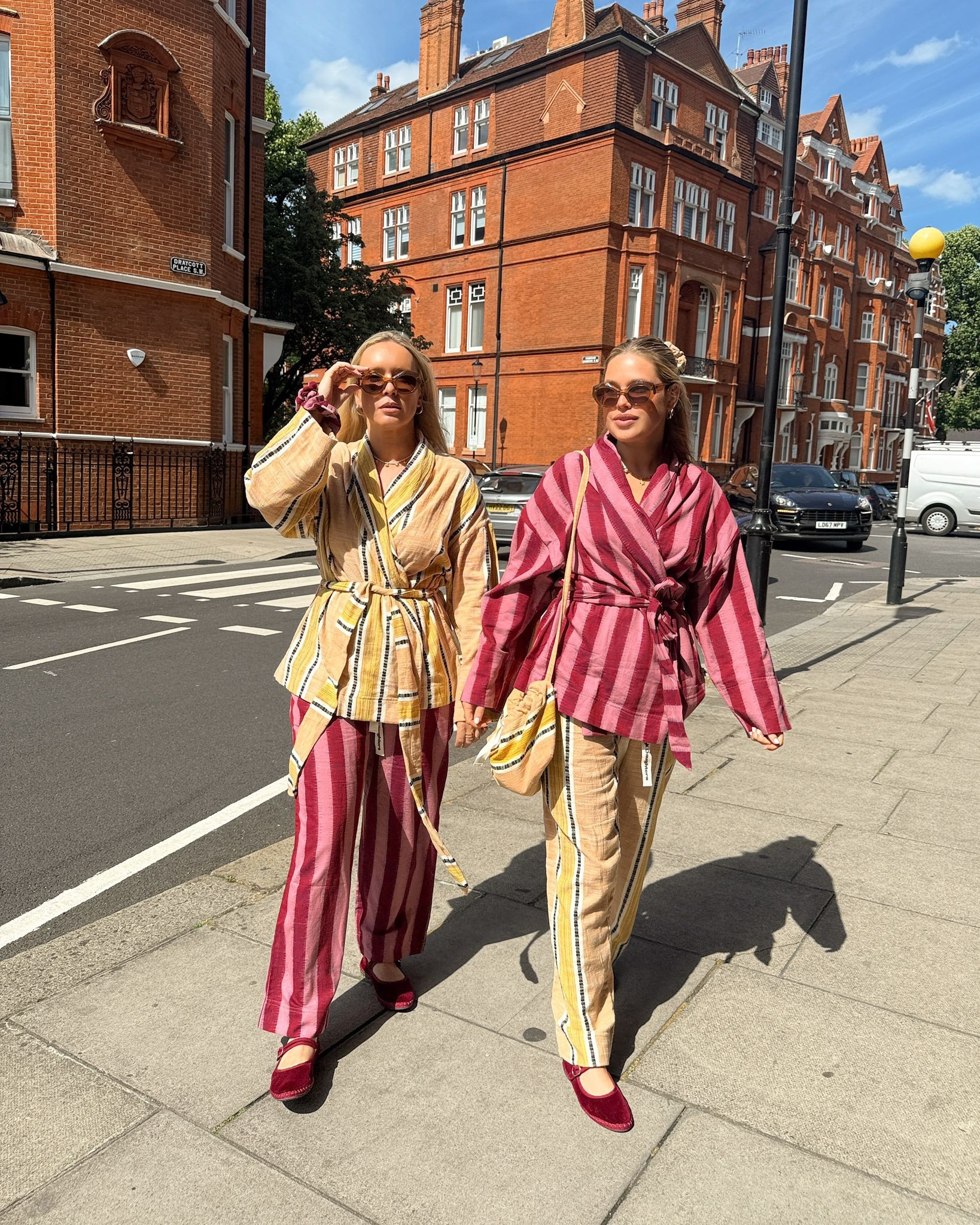 Lone Star Daughters co-ords ⭐️

Stripes, stripe coord, matching set, wrap jacket, linen trousers, city break, summer outfitts

#LTKsummer #LTKuk #LTKeurope