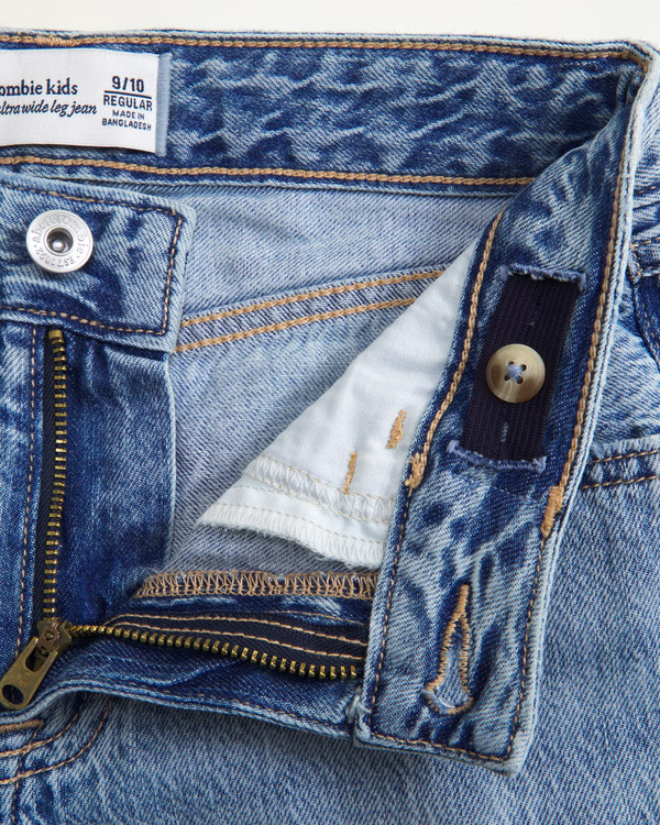 BLACK FRIDAY IS HERE | 40% OFF everything | free shipping on orders over $99 | Abercrombie & Fitch (US)