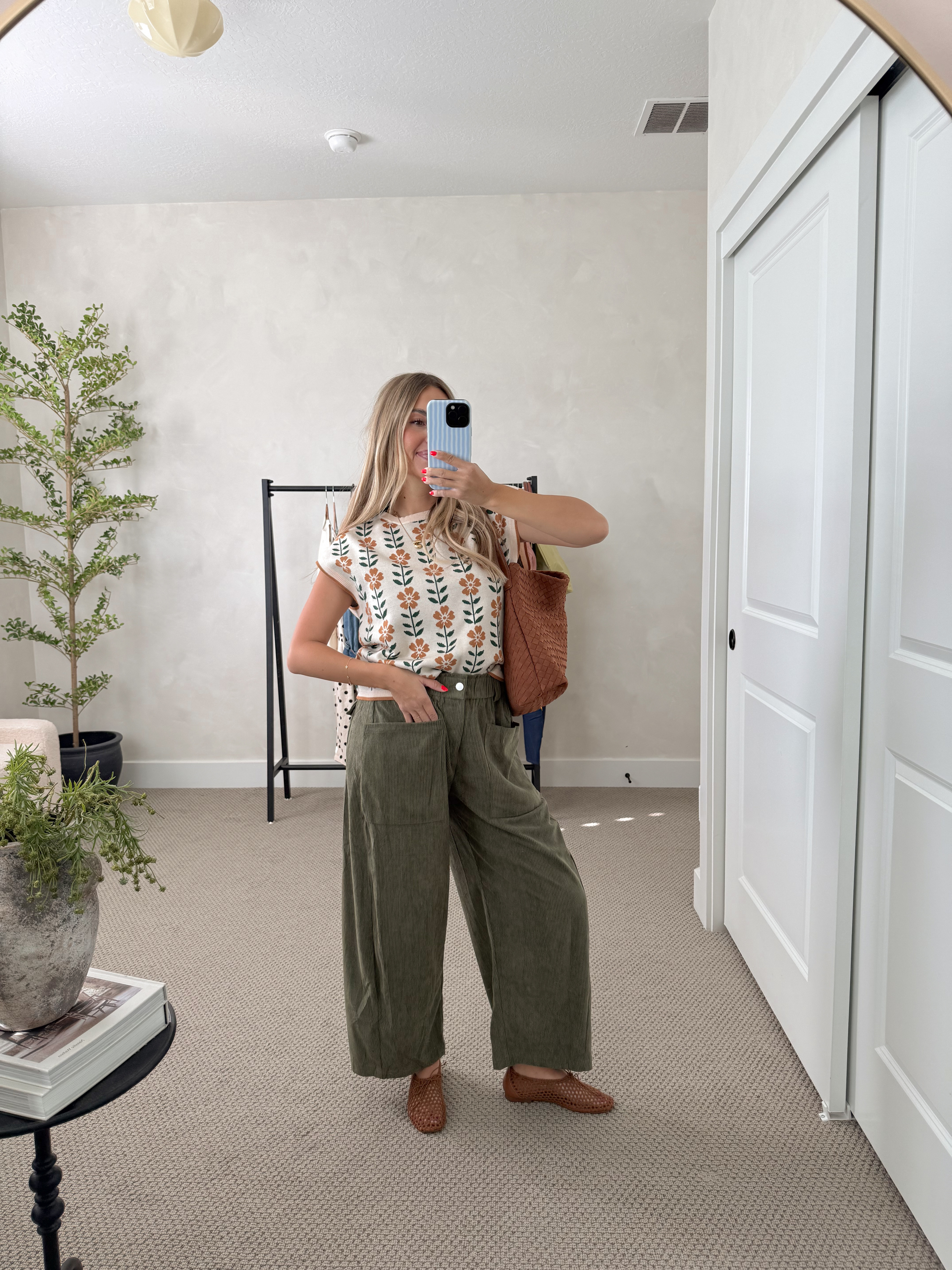 Cozy and stylish corduroy pants! Perfect for a relaxed day in. 🌿🌟 #ComfortWear 

 #LTKootd #LTKmomlife #LTKSeasonal