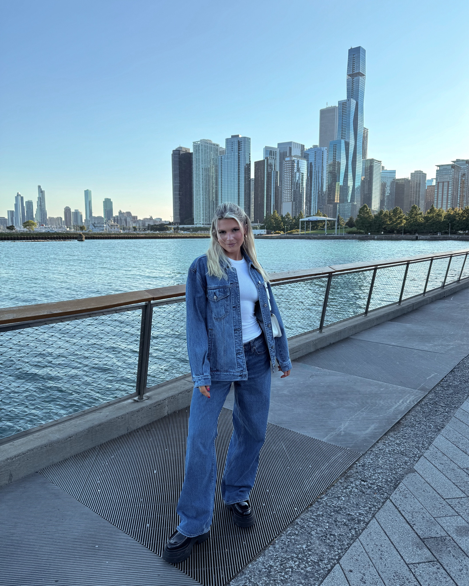 Favorite denim jacket and jeans 👏🏼🤭

#LTKFallSale #LTKStyleTip #LTKSeasonal