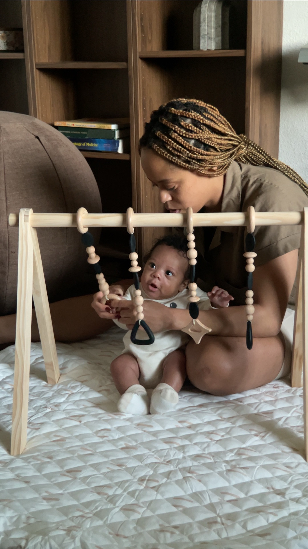 Super excited that Sky’s floor mat & baby gym came in! Use code THEKELSIELYN15OFF to save on their official site. 

I love that it’s made from non-toxic wood and food grade silicone. He can grip, pull up, & teethe all in one.  It really gets the job done and he’s able to do more as he grows. Super easy put up and take down! Thank you @poppyseed.play, this was definitely still on my Babylist. 

#poppyseedplay #poppyseedplayfam #momlife #holidayshopping #babyshopping #crawlmat #babygym #shopKLC

#LTKBaby #LTKHoliday #LTKmomlife