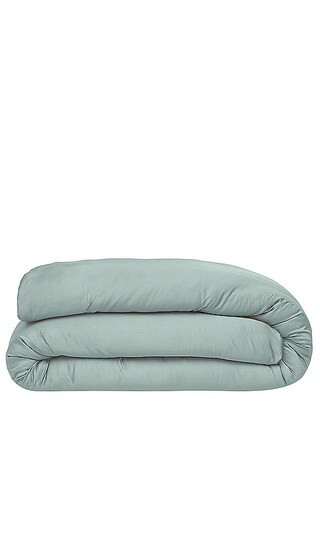 Ettitude Signature Sateen Duvet Cover in Cloud in Sage. | Revolve Clothing (Global)