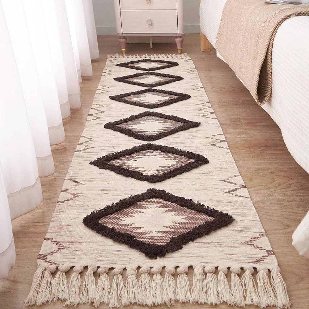 Boho Runner Rug 2'x6', Washable Hallway Farmhouse Area Rug, Kitchen Floor Mat with Tassels, Tufte... | Amazon (US)